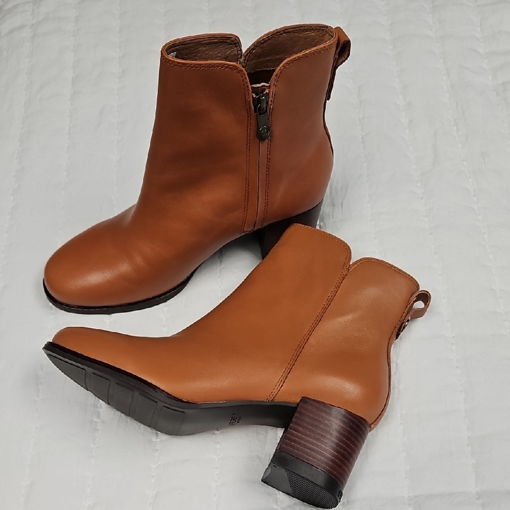 Women's Sperry Tan Ankle Boots